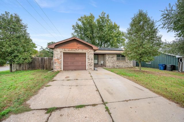 1418 Money St, Augusta, KS 67010