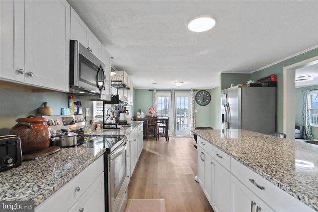 13903 WOLFSVILLE RD, Smithsburg, MD 21783