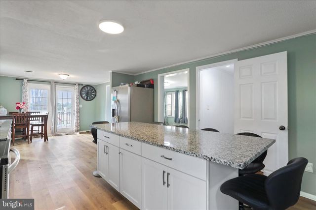 13903 WOLFSVILLE RD, Smithsburg, MD 21783