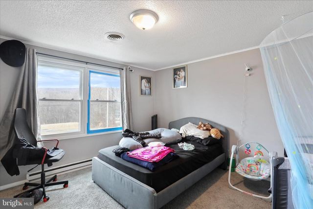 13903 WOLFSVILLE RD, Smithsburg, MD 21783