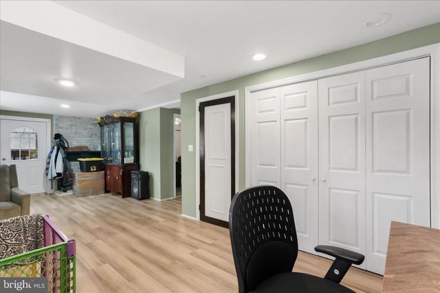 13903 WOLFSVILLE RD, Smithsburg, MD 21783