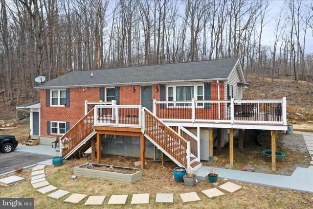 13903 WOLFSVILLE RD, Smithsburg, MD 21783