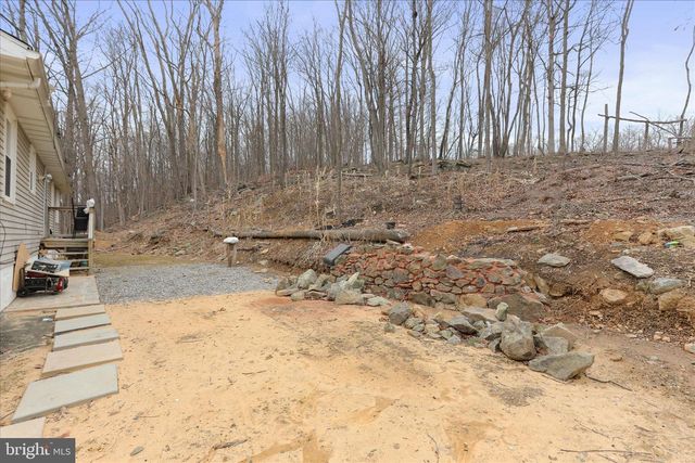 13903 WOLFSVILLE RD, Smithsburg, MD 21783