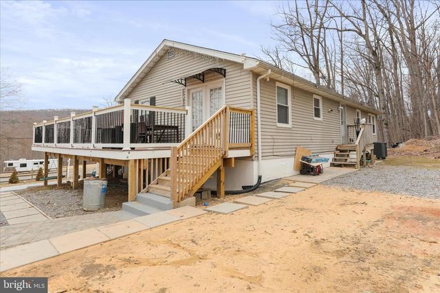 13903 WOLFSVILLE RD, Smithsburg, MD 21783