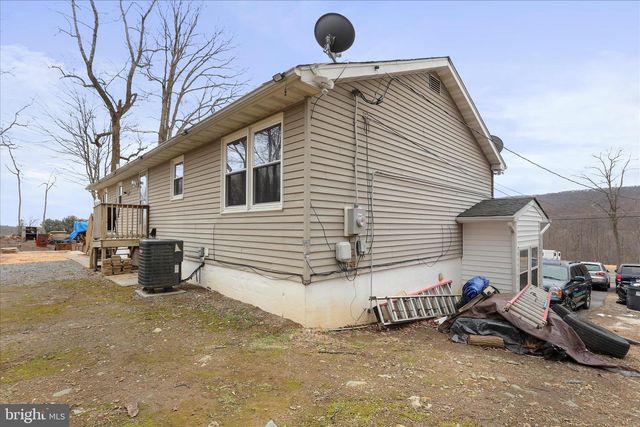 13903 WOLFSVILLE RD, Smithsburg, MD 21783