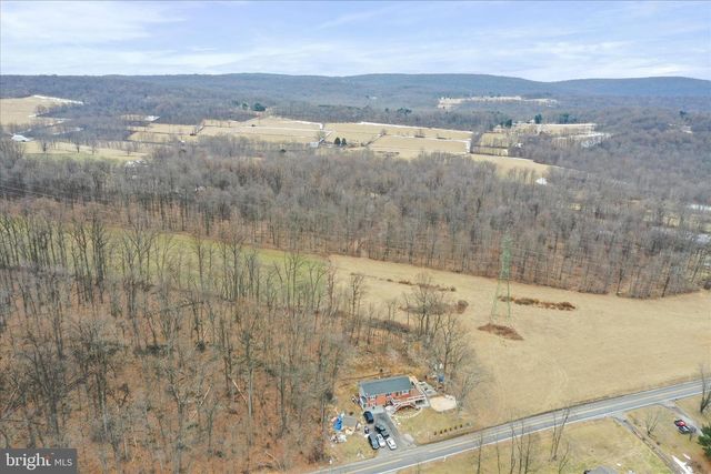 13903 WOLFSVILLE RD, Smithsburg, MD 21783