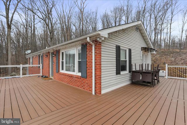 13903 WOLFSVILLE RD, Smithsburg, MD 21783