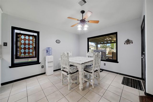 614 Linden Manor Court, Spring, TX 77373