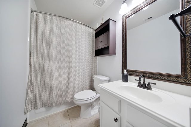 614 Linden Manor Court, Spring, TX 77373