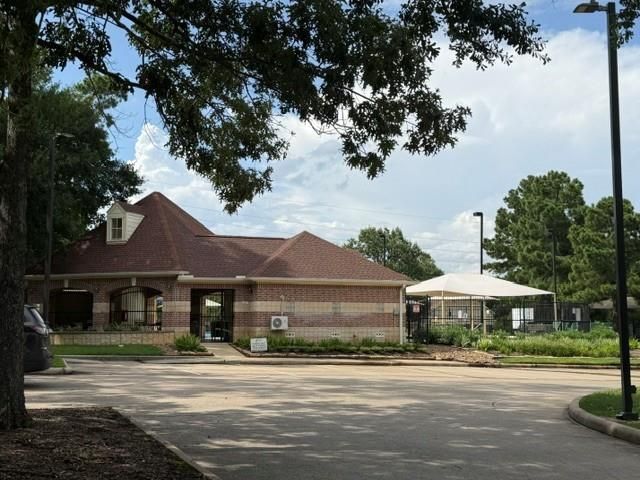 614 Linden Manor Court, Spring, TX 77373