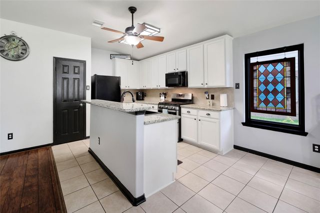 614 Linden Manor Court, Spring, TX 77373