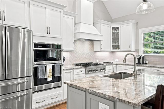 8206 Arbor Ridge Lane, Clemmons, NC 27012