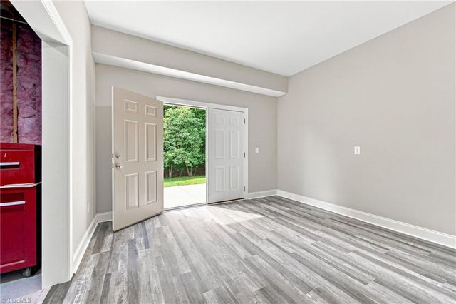 8206 Arbor Ridge Lane, Clemmons, NC 27012