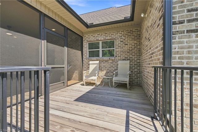 8206 Arbor Ridge Lane, Clemmons, NC 27012