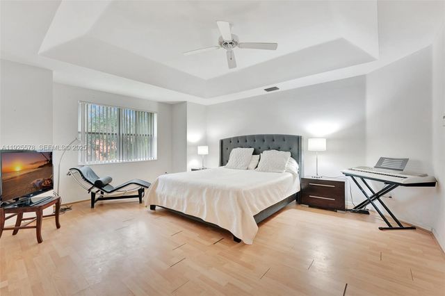 16103 Opal Creek Dr, Weston, FL 33331