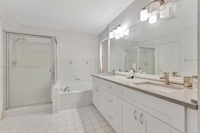 16103 Opal Creek Dr, Weston, FL 33331