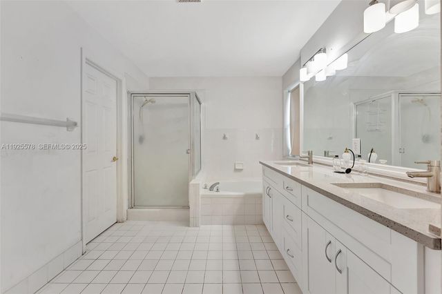 16103 Opal Creek Dr, Weston, FL 33331