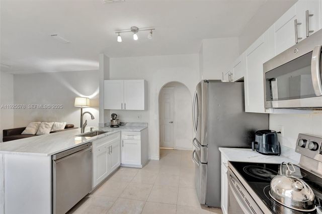 16103 Opal Creek Dr, Weston, FL 33331