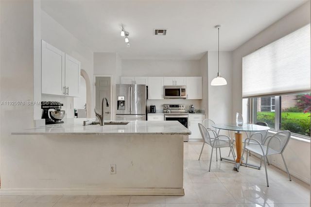 16103 Opal Creek Dr, Weston, FL 33331