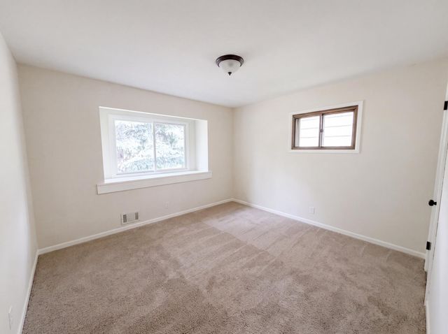 2591 Aldine Street, Roseville, MN 55113