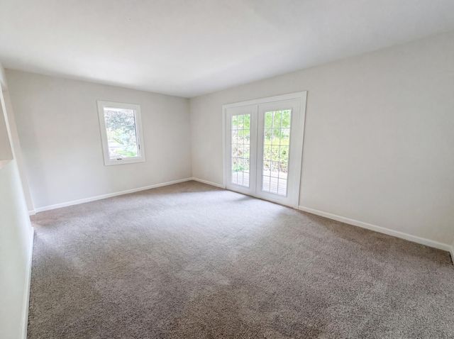 2591 Aldine Street, Roseville, MN 55113