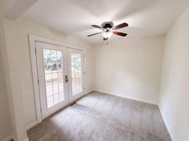 2591 Aldine Street, Roseville, MN 55113