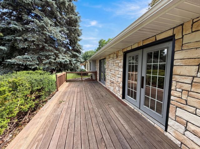 2591 Aldine Street, Roseville, MN 55113