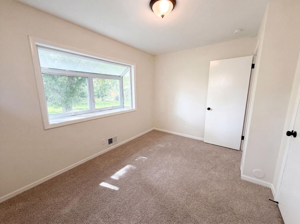 2591 Aldine Street, Roseville, MN 55113 — photo 3