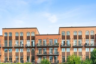 1830 N Winchester Avenue 105, Chicago, IL 60622