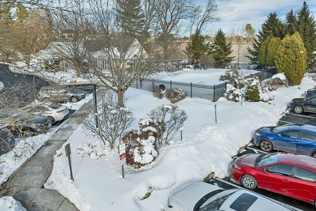 21 Hampshire Rd 111, Methuen, MA 01844