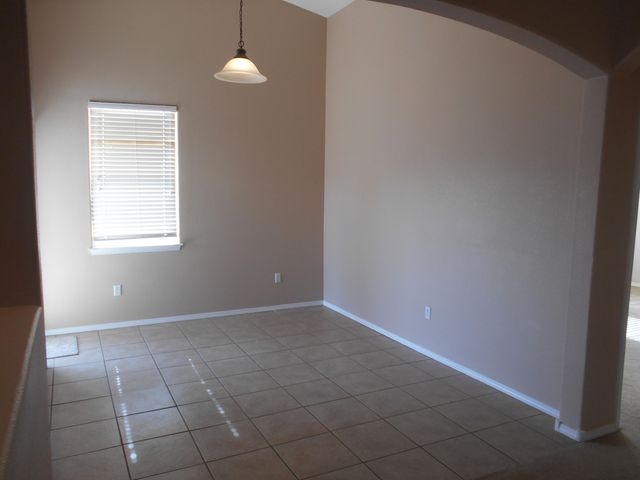 3461 Lone Tree Street SW, Los Lunas, NM 87031