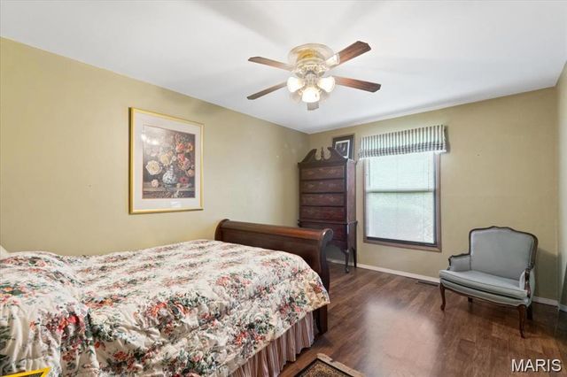 18668 Olive Street Road, Chesterfield, MO 63005