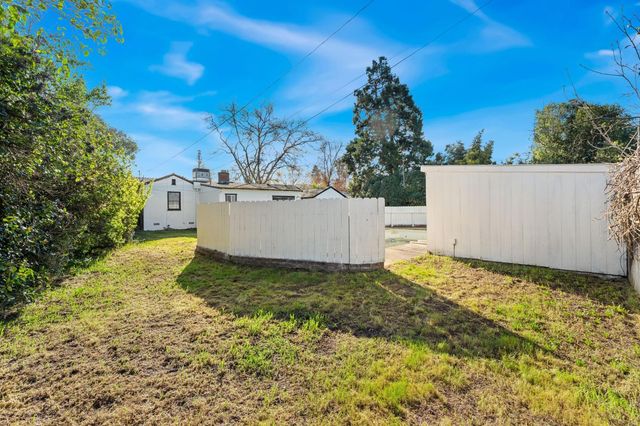 2315 Tyrolean Way, Sacramento, CA 95821