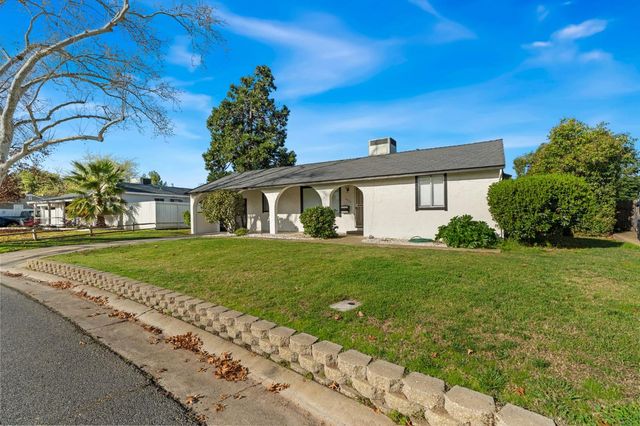 2315 Tyrolean Way, Sacramento, CA 95821