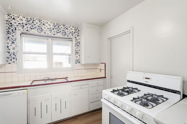 2315 Tyrolean Way, Sacramento, CA 95821