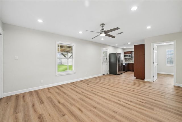 2509 Avenel Drive, Farmers Branch, TX 75234