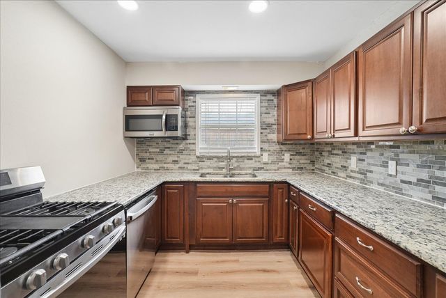 2509 Avenel Drive, Farmers Branch, TX 75234