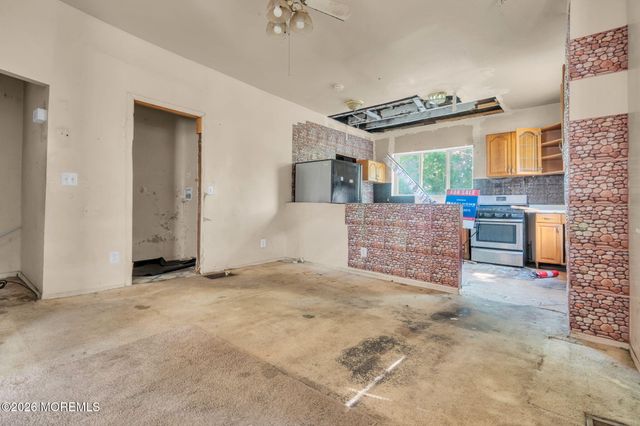 200-202 Blackwood Clementon Road, Pine Hill, NJ 08021