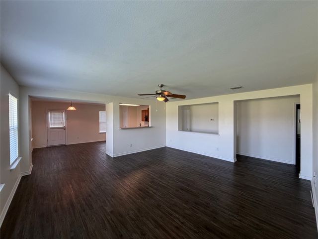 300 Stanford, Forney, TX 75126