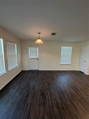 300 Stanford, Forney, TX 75126