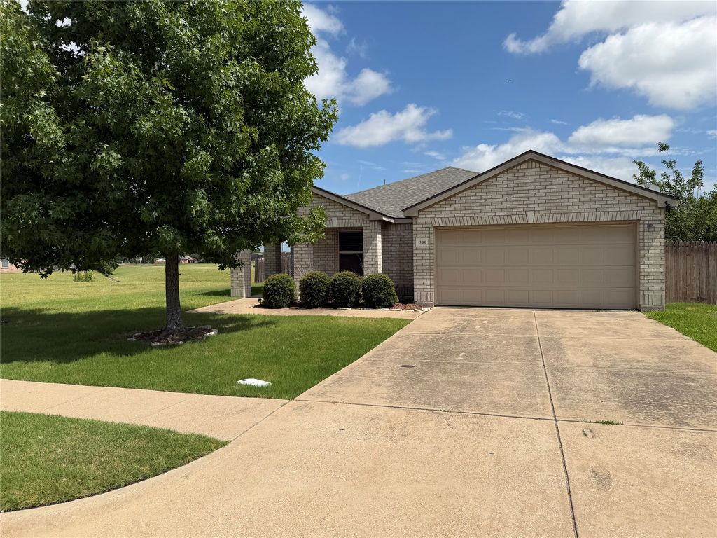 300 Stanford, Forney, TX 75126