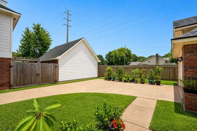2306 Bent River Drive, Sugar Land, TX 77479