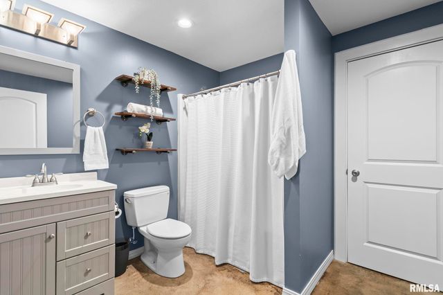 4546 THOMPSON Road, Springfield, IL 62711