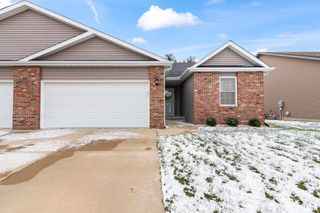 4546 THOMPSON Road, Springfield, IL 62711