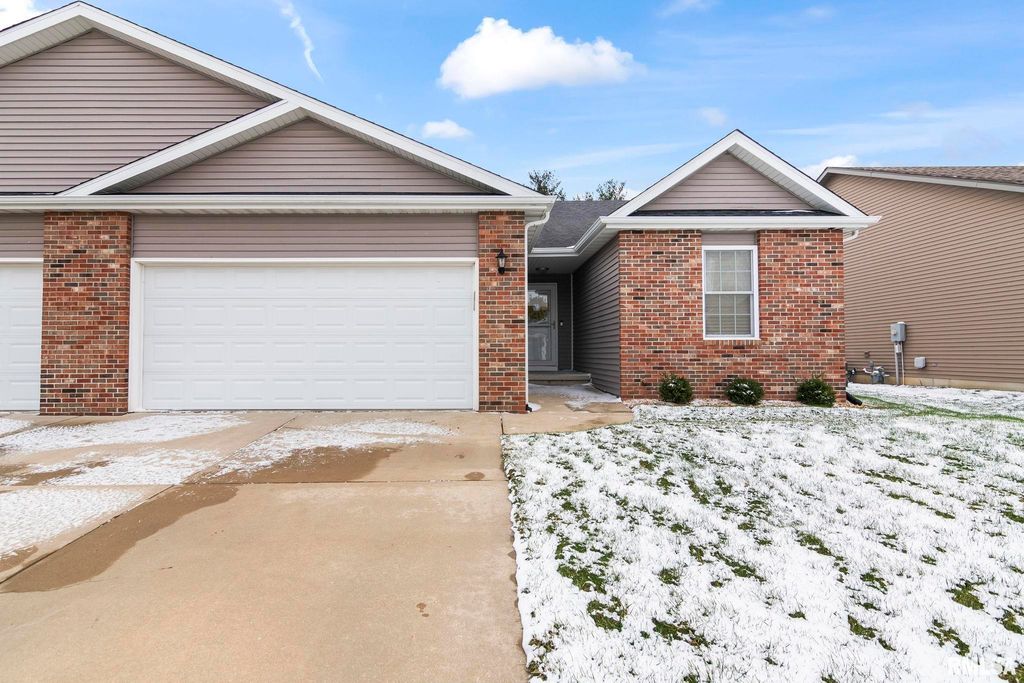 4546 THOMPSON Road, Springfield, IL 62711