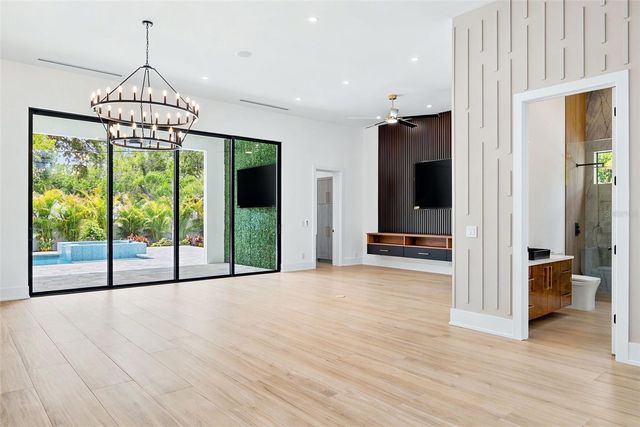 1870 JASMINE DRIVE, Sarasota, FL 34239