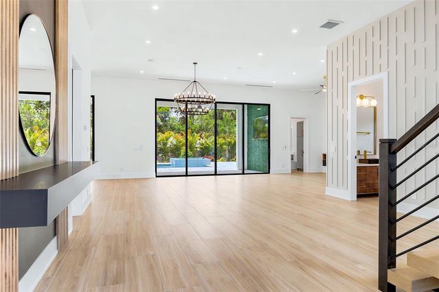 1870 JASMINE DRIVE, Sarasota, FL 34239