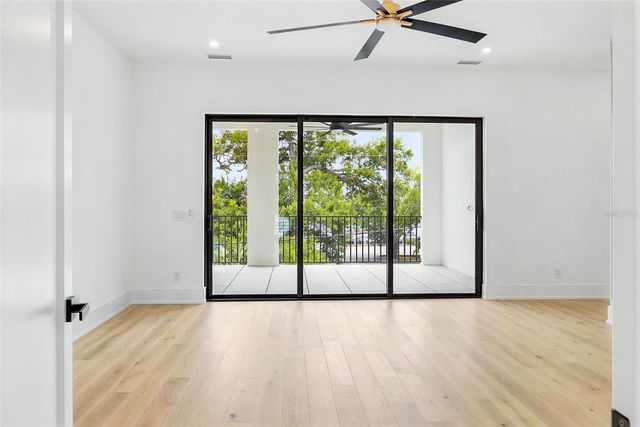 1870 JASMINE DRIVE, Sarasota, FL 34239