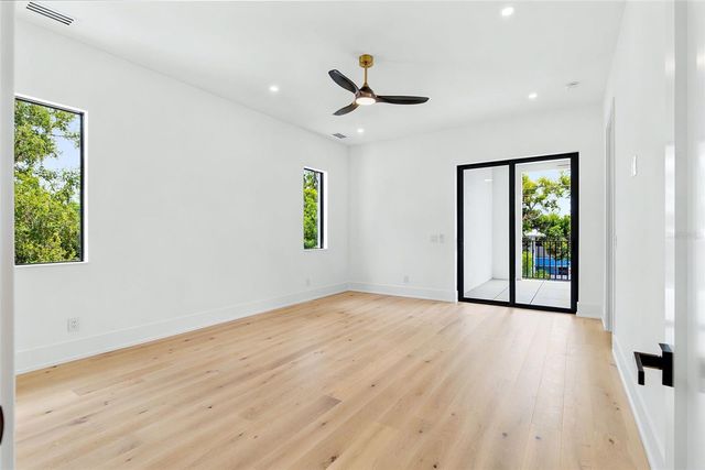 1870 JASMINE DRIVE, Sarasota, FL 34239