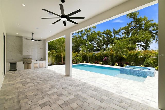 1870 JASMINE DRIVE, Sarasota, FL 34239